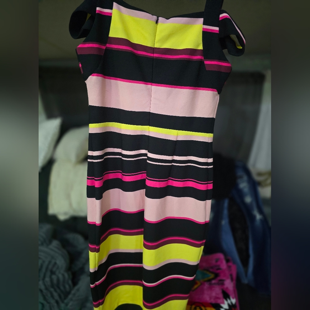Work Dress - Picture 6 of 6